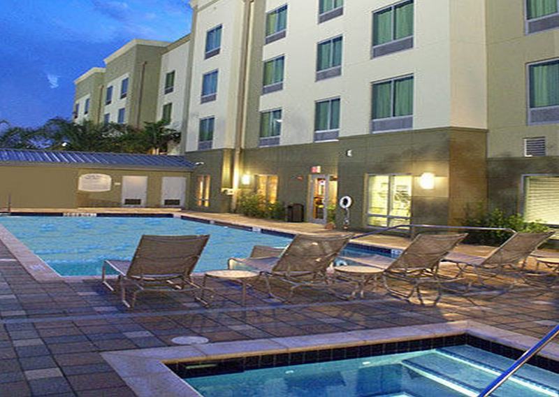 Fairfield Inn & Suites By Marriott Fort Lauderdale Pembroke Pines Exterior foto