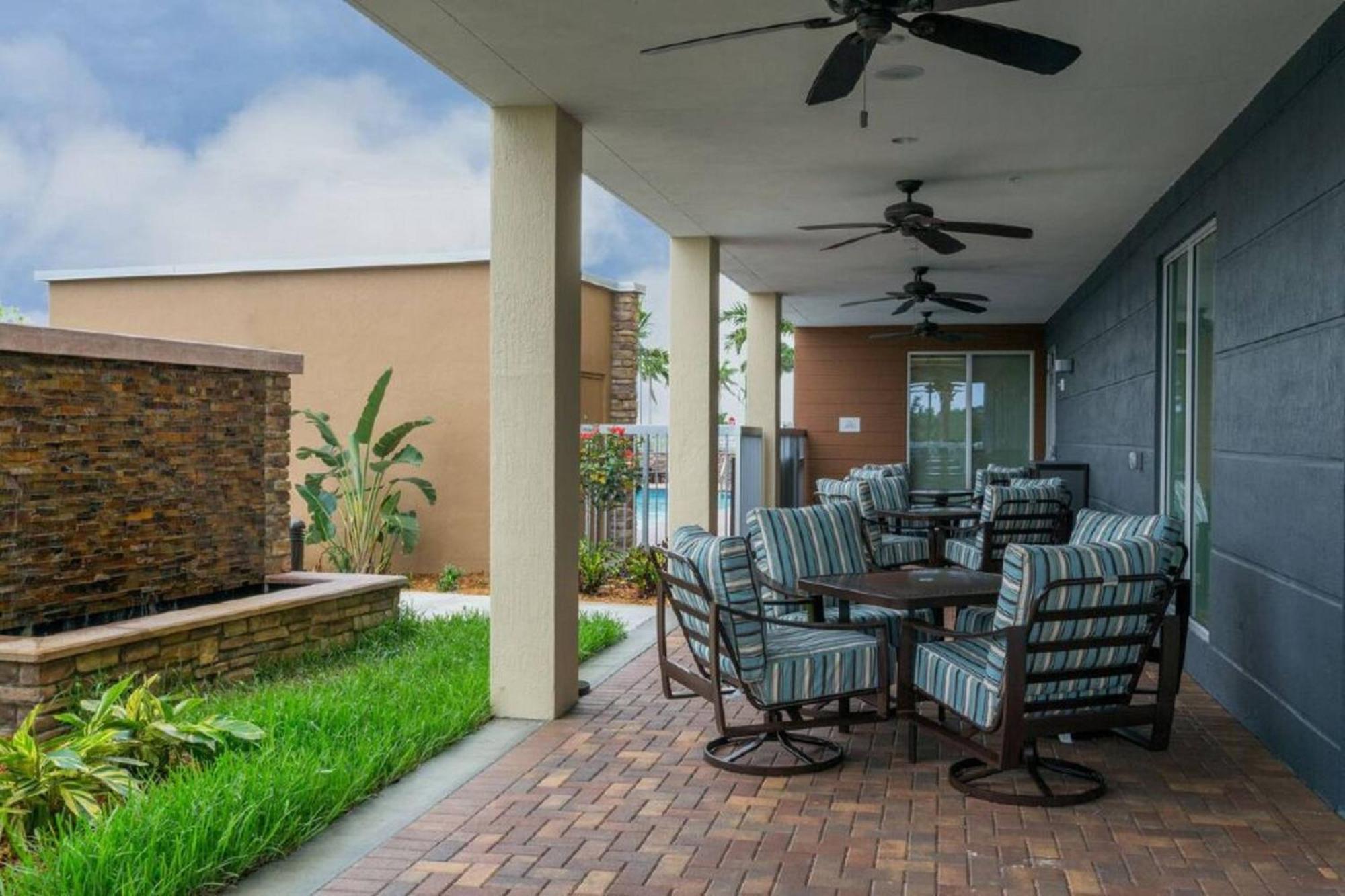 Fairfield Inn & Suites By Marriott Fort Lauderdale Pembroke Pines Exterior foto
